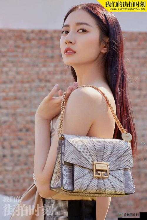 粉嫩小泬的职场真相：那群总崩溃的高中女生背后隐藏着什么？