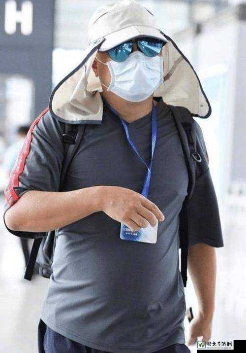 男明星被粗汉H玩松了后爆火：揭秘流量密码背后的真相