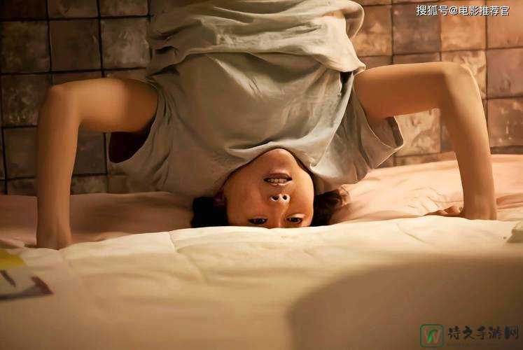 www成人🔞色情美女双色乳：网络文化背后的多元价值与理性审视