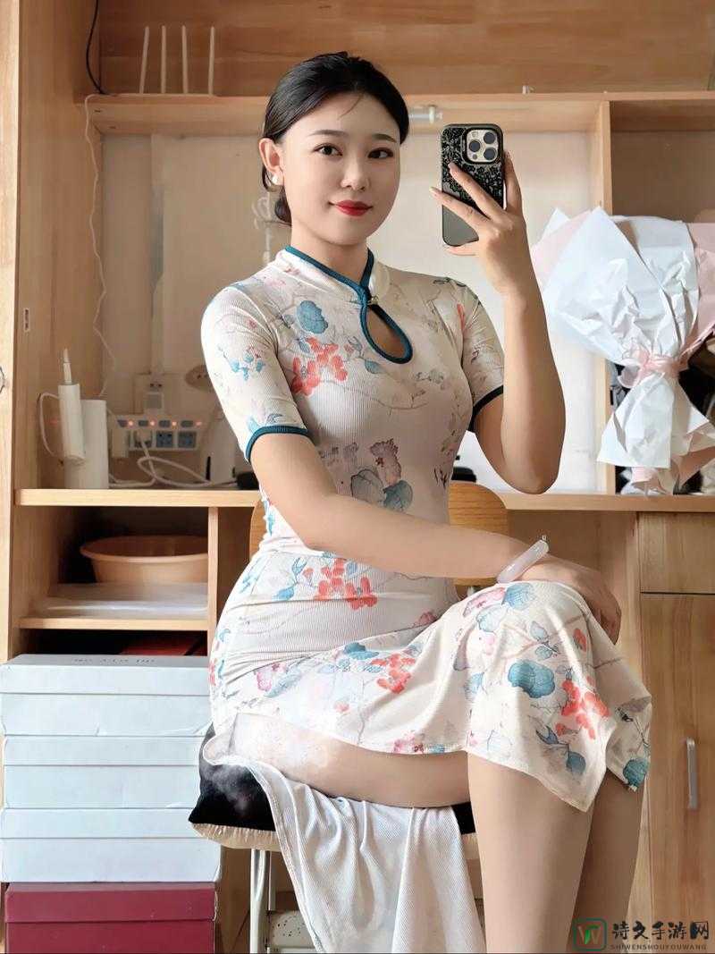 旗袍骚女被c到高潮！如何用东方美学重新定义女性力量？