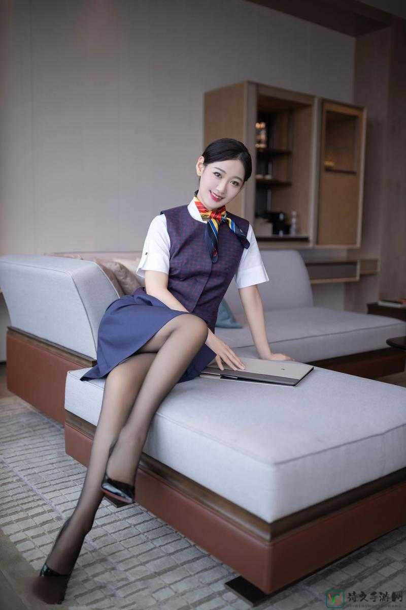 亚洲jpnese制服丝袜：背后的文化密码与美学力量