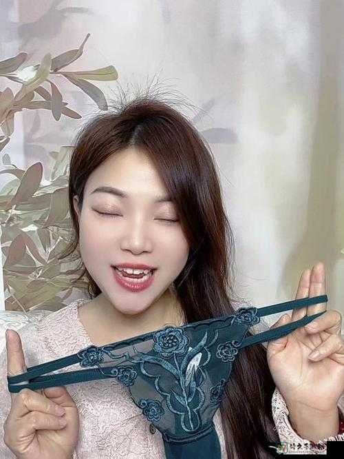 总裁受穿丁字裤挨c边打屁股小说爆火背后：当代人的情感救赎与力量想象